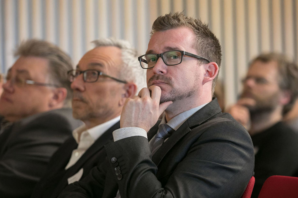 Bau-Bürgermeister Raoul Schmidt-Lamontain (40,
Grüne) stellte die Planungen vor.