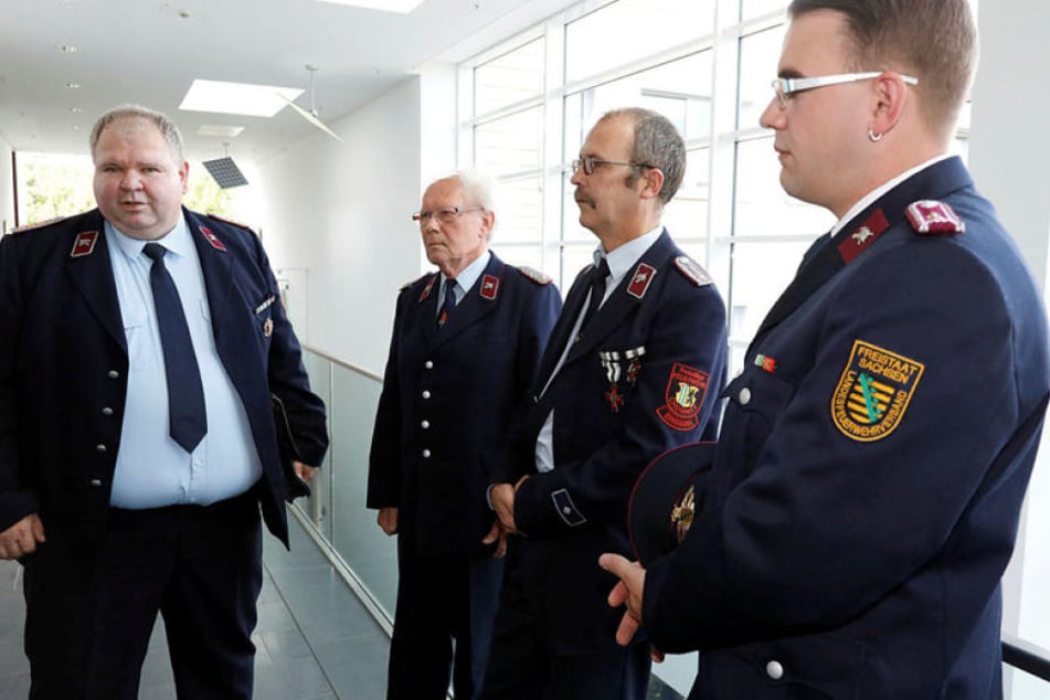 Kameraden der Chemnitzer Feuerwehr sagten am Montag als Zeugen aus.