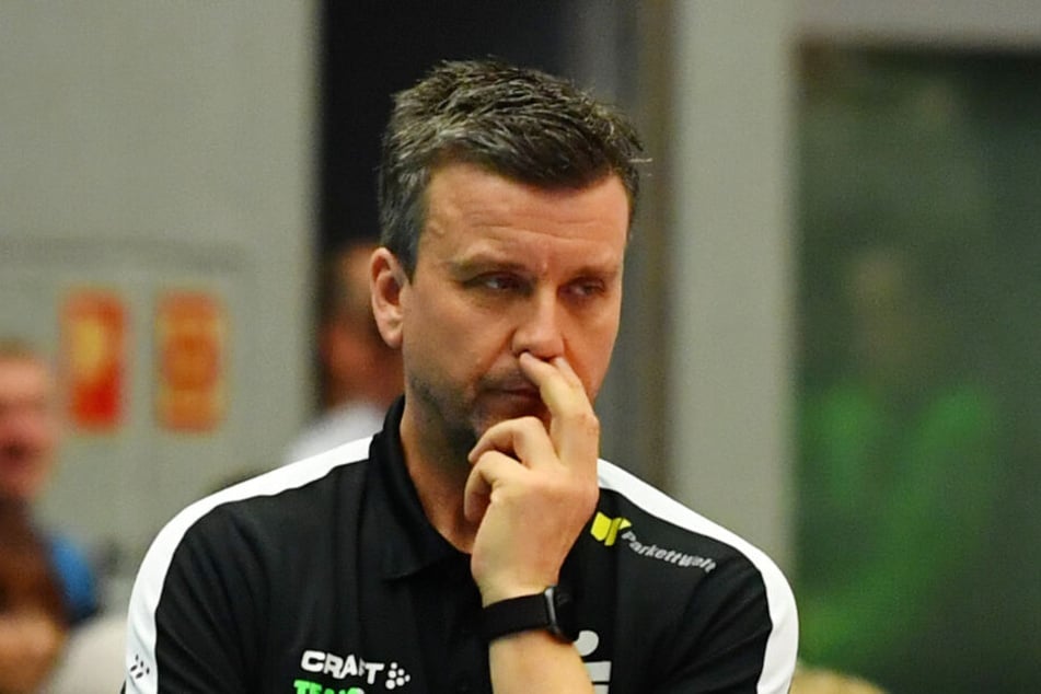 Chefcoach Alex Waibl schaut wenig begeistert drein, aber gegen Münster war nichts zu holenChef Chefcoach Alex Waibl schaut wenig begeistert drein, aber gegen Münster war nichts zu holen.Cef