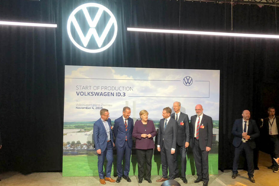 Angela Merkel bei der Präsentation im VW-Werk Zwickau.