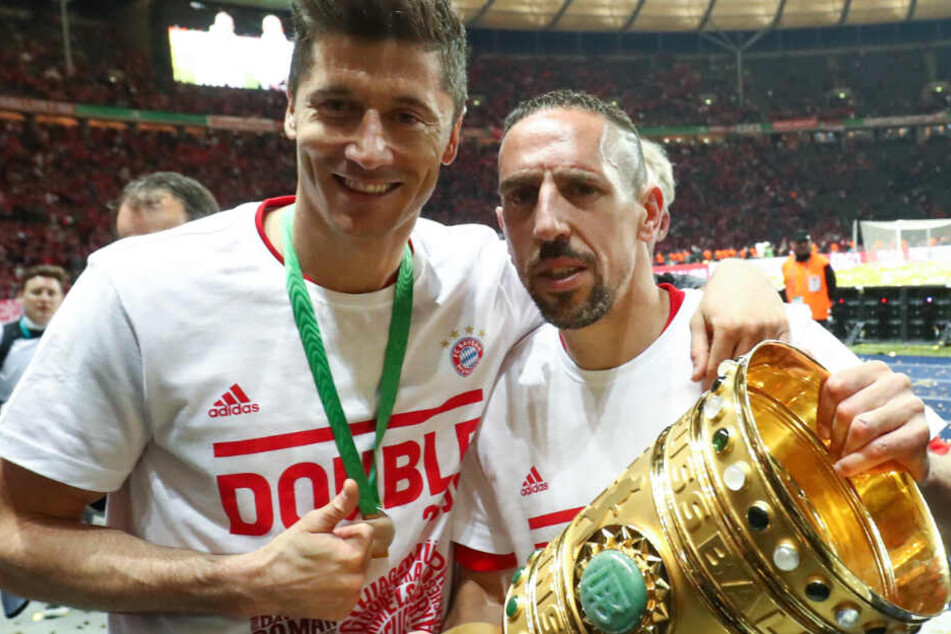 Robert Lewandowski (l.) und Franck Ribéry (r.) konnten das Double feiern.