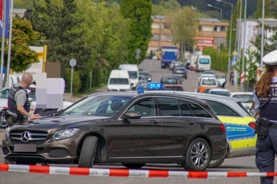 Der Tatort wurde von der Polizei abgesperrt.