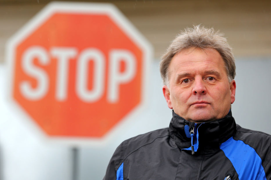BI-Sprecher Lutz Reinhold gab bekannt, dass man im Streit um den Superknast nicht vor das Verwaltungsgericht ziehen will.