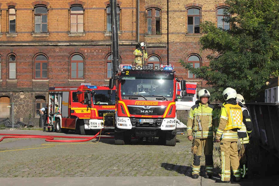 Feuerwehr und Polizei mussten in der Waltherstraße anrücken.