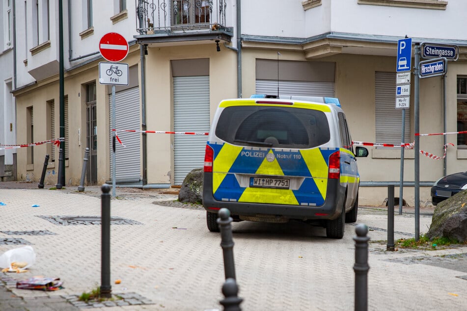 Die tödliche Messerattacke spielte sich im Bereich der Straße "Hirschgraben" unweit der Wiesbadener Innenstadt ab.
