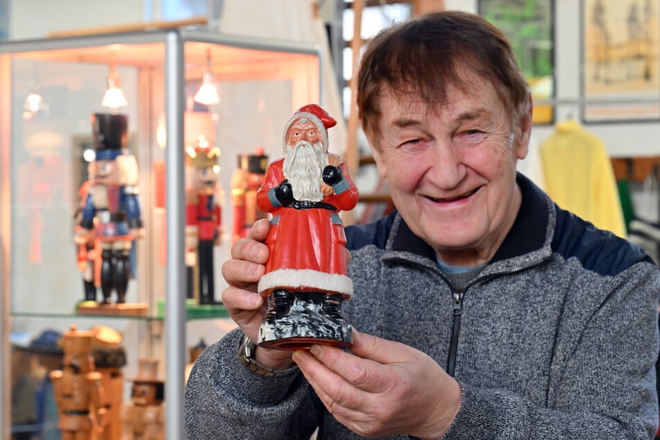 Der Leiter der DDR-Ausstellung "Deudera", Klaus Horn (74), erinnert sich noch gut an das Weihnachtsfest in der DDR.