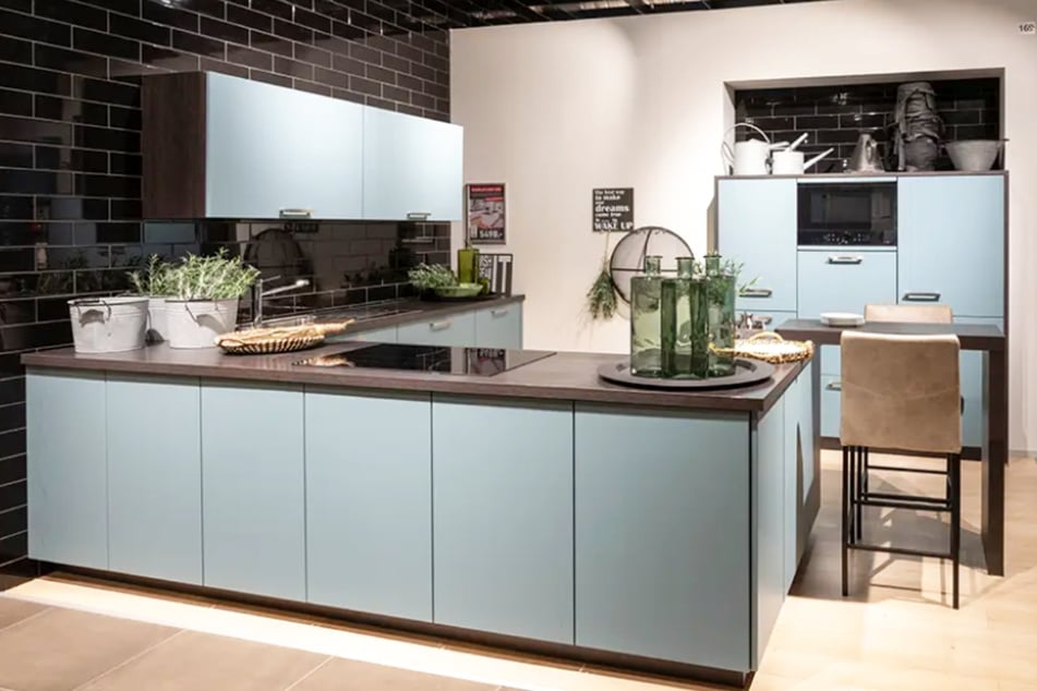 Die Biella L-Küche
für 6.998 statt 29.096 Euro.