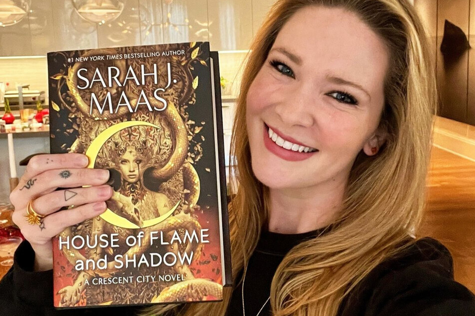Sarah J. Maas will release the third book of the Crescent City series in January 2024.
