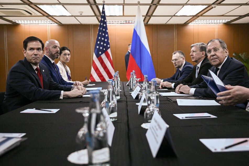 Secretary of State Marco Rubio and Russian Foreign Minister Sergey Lavrov meet on the sidelines of the ASEAN summit in Manila.