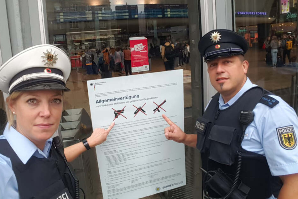 Die Bundespolizei will Besucher und Reisende verschärft auf gefährliche Gegenstände kontrollieren.