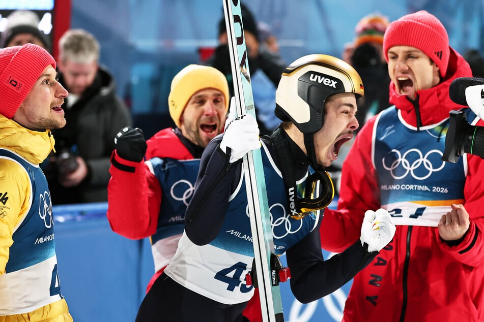 Das kann nicht wahr sein! Der erste Sieg Philipp Raimunds (25) ist sogleich ein goldener.