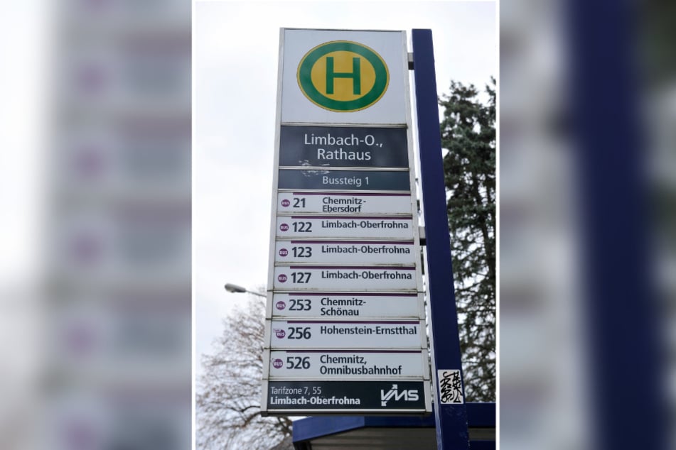 Die Haltestelle am Rathaus ist eine der meistbefahrenen in Limbach-Oberfrohna.