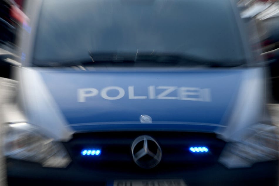 Die Polizei konnte den Mann überwältigen (Symbolbild)