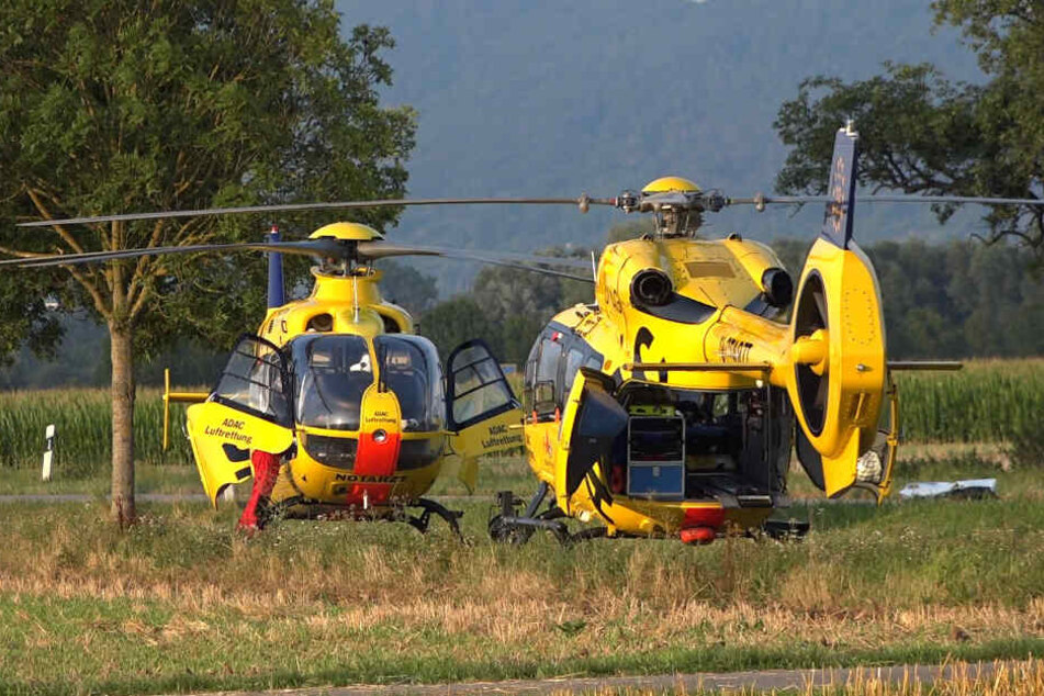 Zwei Rettungshubschrauber brachten die Verletzten in nahe Kliniken.