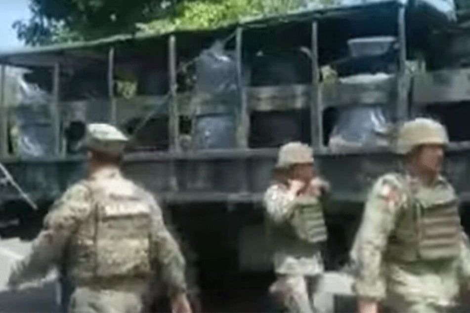 Die Soldaten sperrten mehrere Straßen in Chiapas.