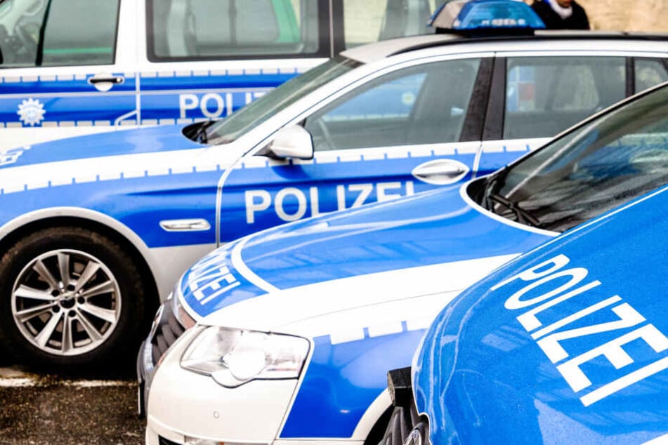 Die Polizei stellte den Führerschein des Autofahrers erstmal sicher. (Symbolbild)