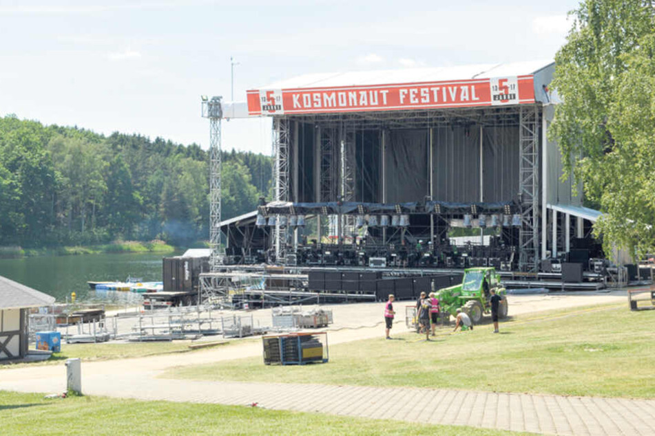 Der Countdown läuft, die Bühne wächst: Das Musikfestival Kosmonaut startet
heute.
