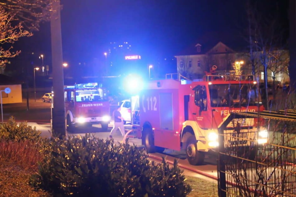 Der Brand war am Freitagabend im Keller des Mehrfamilienhauses ausgebrochen.