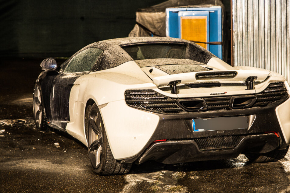 Unter anderem wurde dieser McLaren 650S beschädigt.