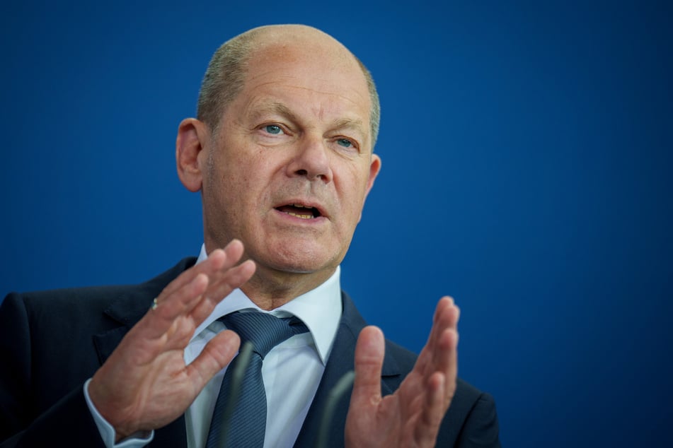 Olaf Scholz (63, SPD) erklärte bei der Plaza-Eröffnung einstmals: "Das ist unser Balkon, der größte der Stadt. (...) Die Plaza ist ein öffentlicher Ort, frei zugänglich für jedermann und jede Frau."