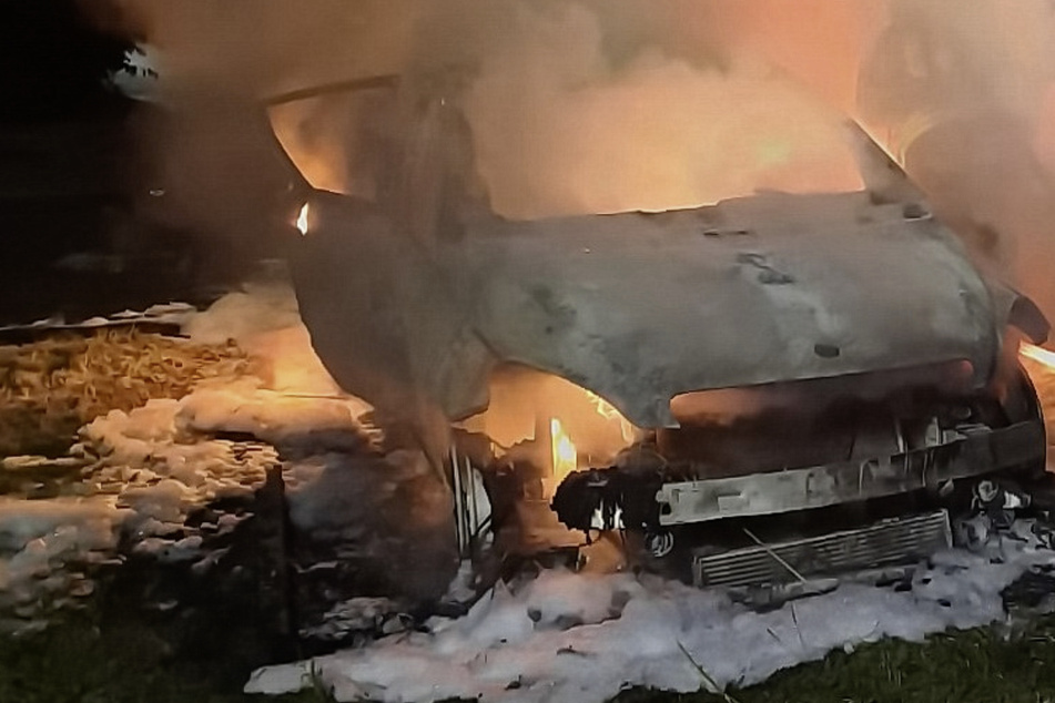 Feuerwehr-Einsatz in Nordthüringen: Diese Fahrzeuge brannten komplett aus - das sagt die Polizei!
