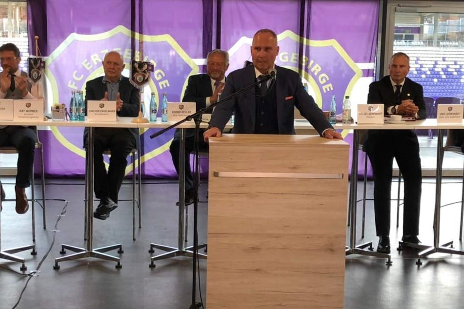 Aue-Boss Helge Leonhardt.