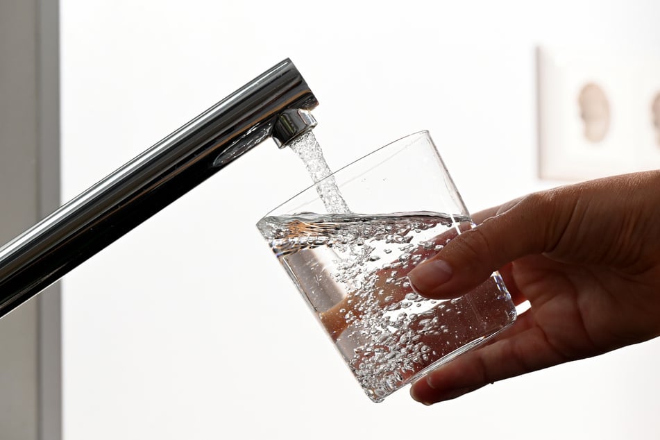 Der Netzbetreiber inetz wird ab kommendem Montag die Rohre des Trinkwassernetzes spülen. (Symbolbild)