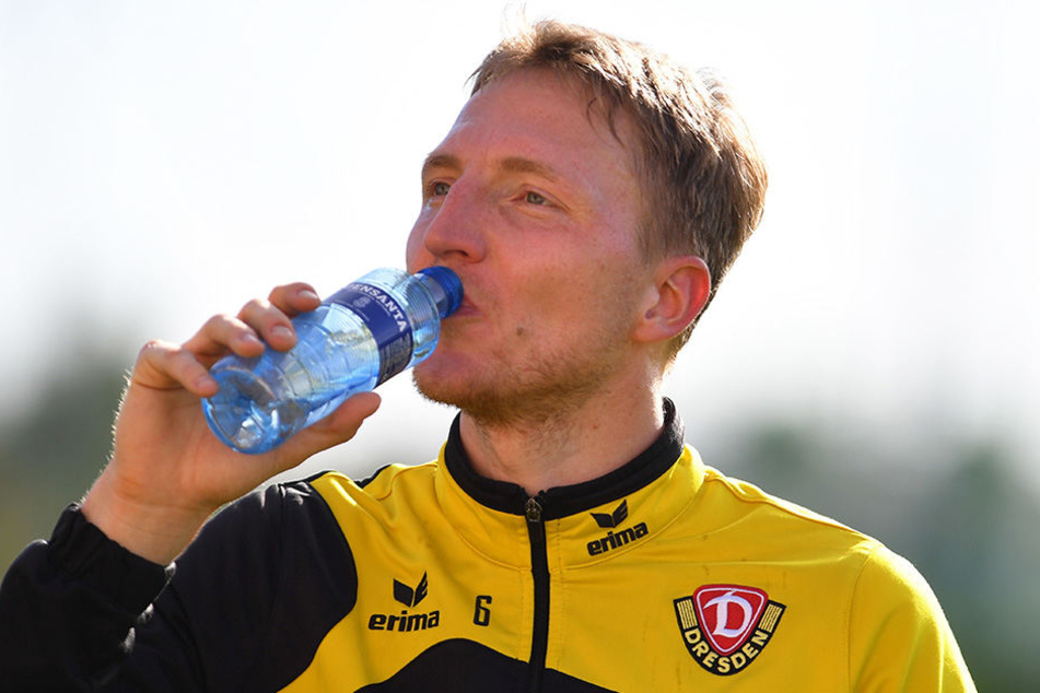Bei ihm ist die Flasche halbvoll: Dynamo-Kapitän Marco Hartmann bleibt optimistisch.