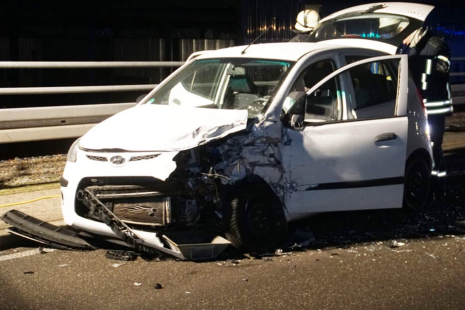 Die drei Insassen dieses Hyundais wurden verletzt.