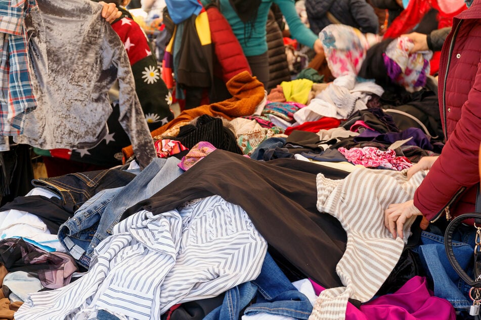 An regnerischen Sonntagen gibts doch nichts Besseres, als ein wenig zu stöbern. (Symbolfoto)