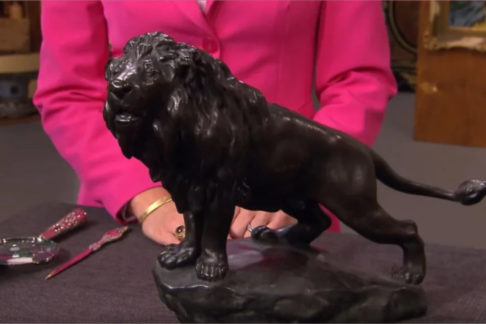 Leider hat Expertin Bianca Berding (48) keine guten Nachrichten: Statt Bronze wurde für die Herstellung der Statue Galvanoplastik verwendet.