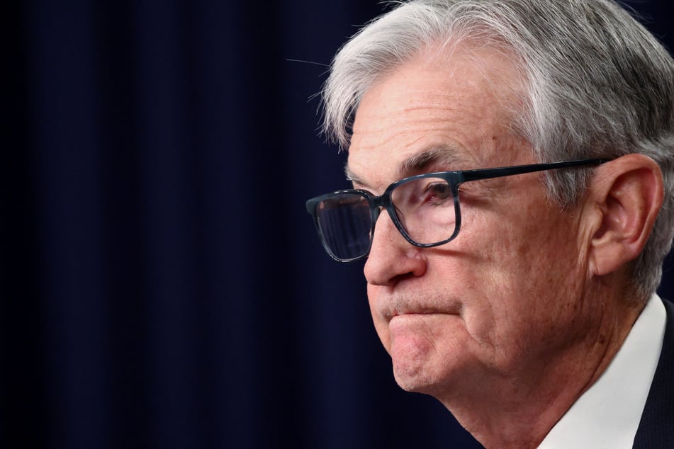 Fed Chair Jerome Powell has "no intention" of leaving board while DOJ probe ongoing