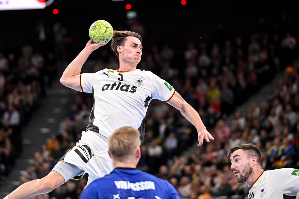 Während das Team um Miro Schluroff bei der EM um den Titel kämpft, kannst Du Dich im Handball-Quiz beweisen.