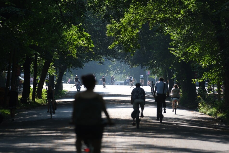 Der Clara-Zetkin-Park in Leipzig ist bei Fahrradfahrern sehr beliebt.