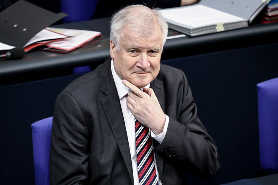 Bundesinnenminister Horst Seehofer (68, CSU) lobt den Schlag gegen Prostitution und Menschenhandel.
