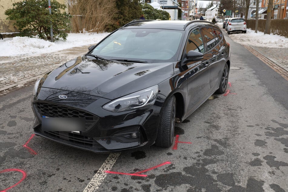 Dieser Ford erfasste am heutigen Dienstag eine Fußgängerin in Eibenstock (Erzgebirge).