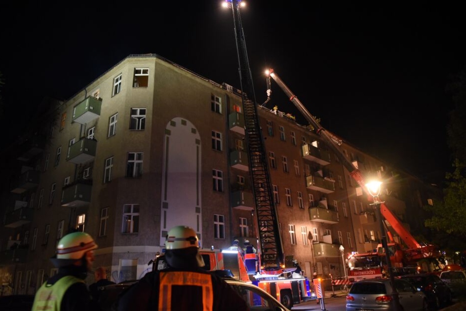Die Arbeiten gingen bis spät in die Nacht.