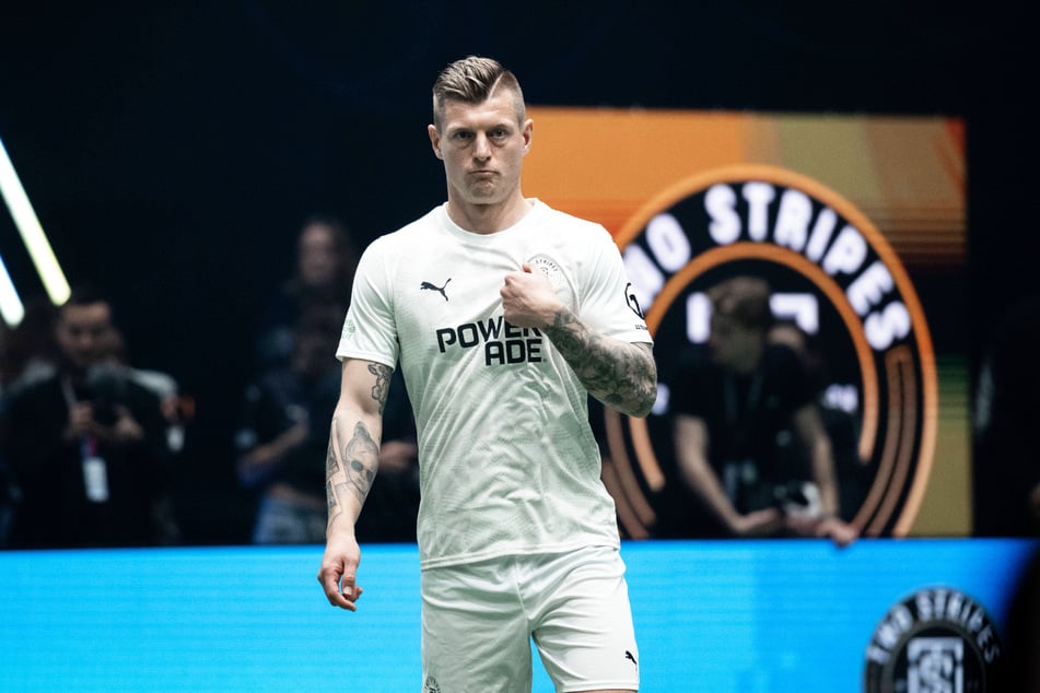 Der deutsche Ex-Nationalspieler Toni Kroos (35) am Montag beim Saisonauftakt seiner Icon League.