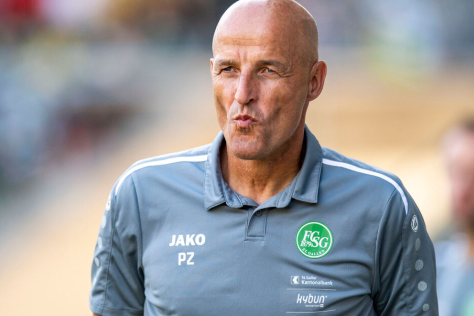 Peter Zeidler ist Cheftrainer des FC St. Gallen und steht derzeit an der Spitze der Schweizer Super League.