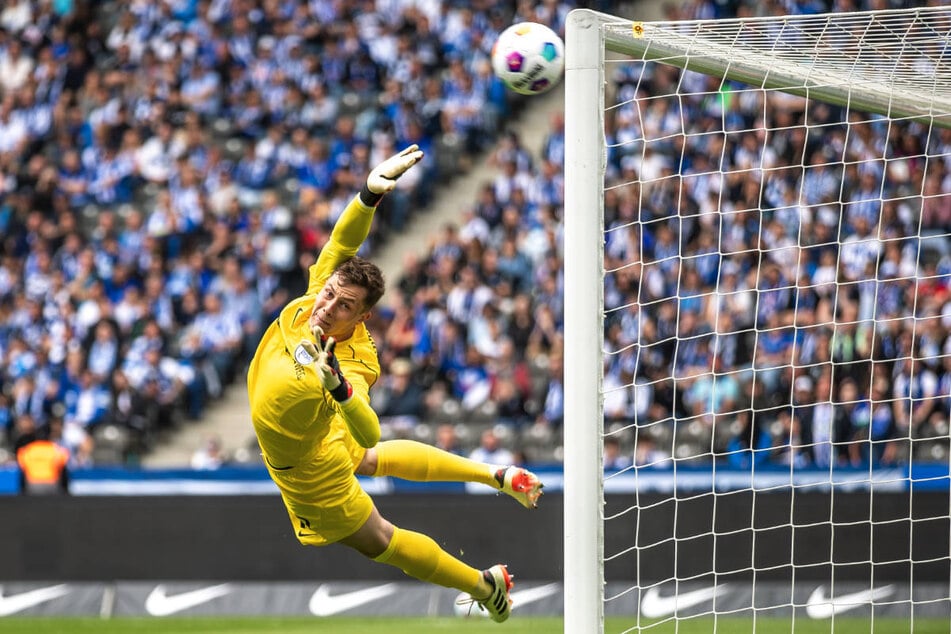 Tjark Ernst hat mir starken Paraden bei Hertha BSC auf sich aufmerksam gemacht.