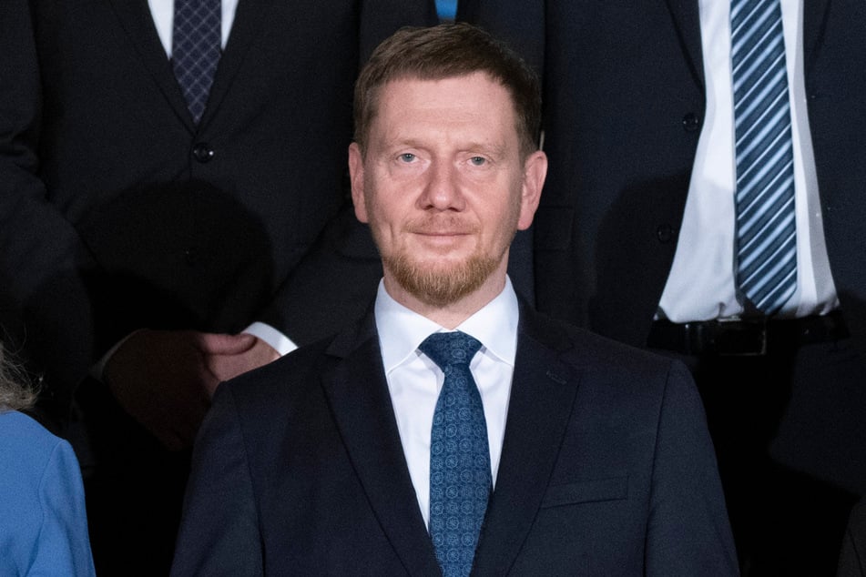 Ministerpräsident Michael Kretschmer (49, CDU) könnte die Bitcoin-Milliarden sicher gut gebrauchen.