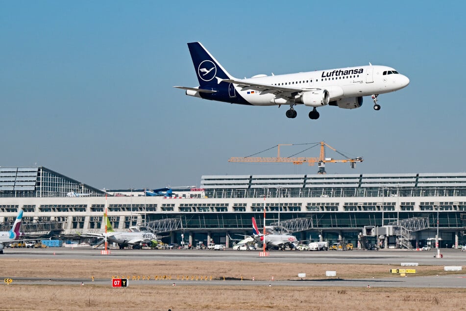 Der Flugbetrieb am Stuttgarter Flughafen läuft aktuell wieder.