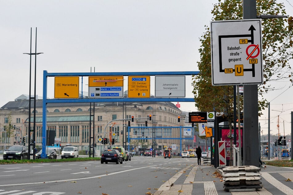 Aufgrund der Sperrung kann es zu Staus auf den Umleitungsstrecken kommen.