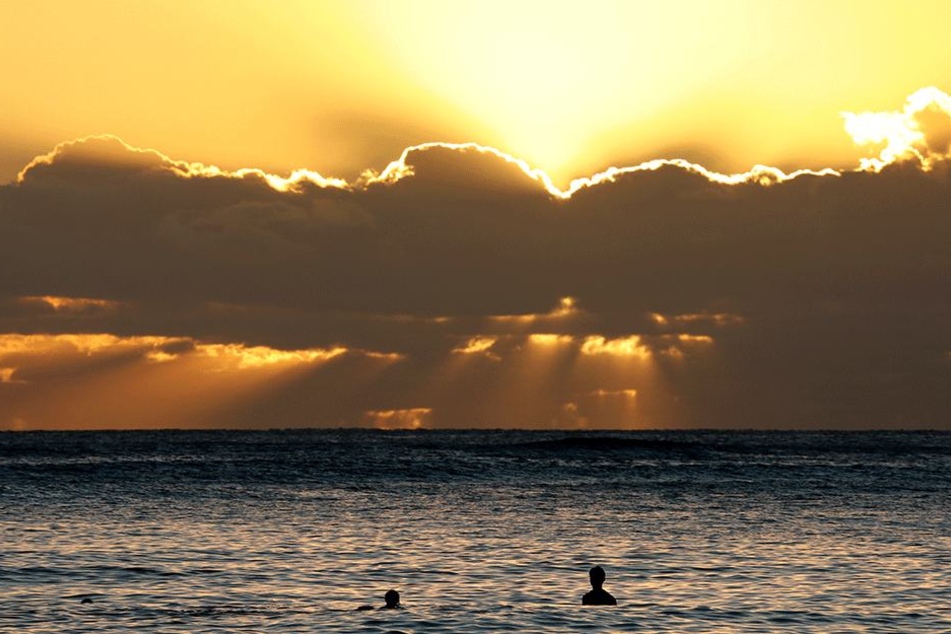 So wunderschön ist Hawaii. Wer dort jedoch über die Ampel gehen will, den erwartet unter Umständen eine saftige Geldstrafe.