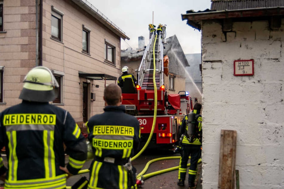 Die Bewohner des Hauses konnten sich unverletzt retten.