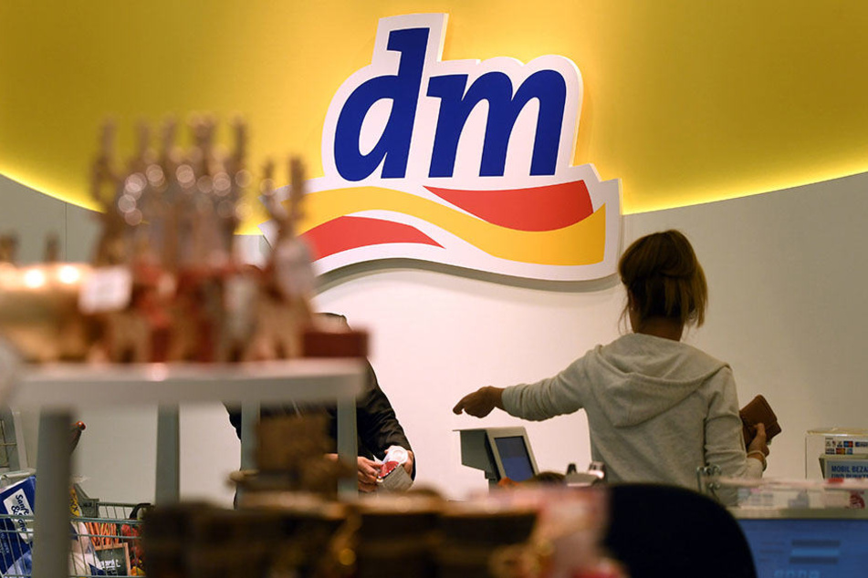 Die Drogeriekette "dm" hat jetzt ein ganz besonderes Angebot im Sortiment.