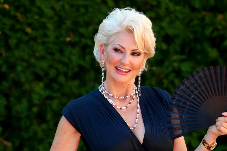 Désirée Nick (62) lässt es sich nicht nehmen und zieht gehörig über die Moderatorin her.