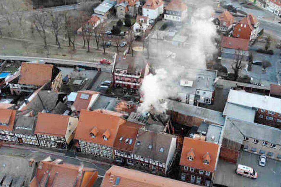 Nach ersten Erkenntnissen verursachte ein Kabelbrand das Feuer in dem Hotel.