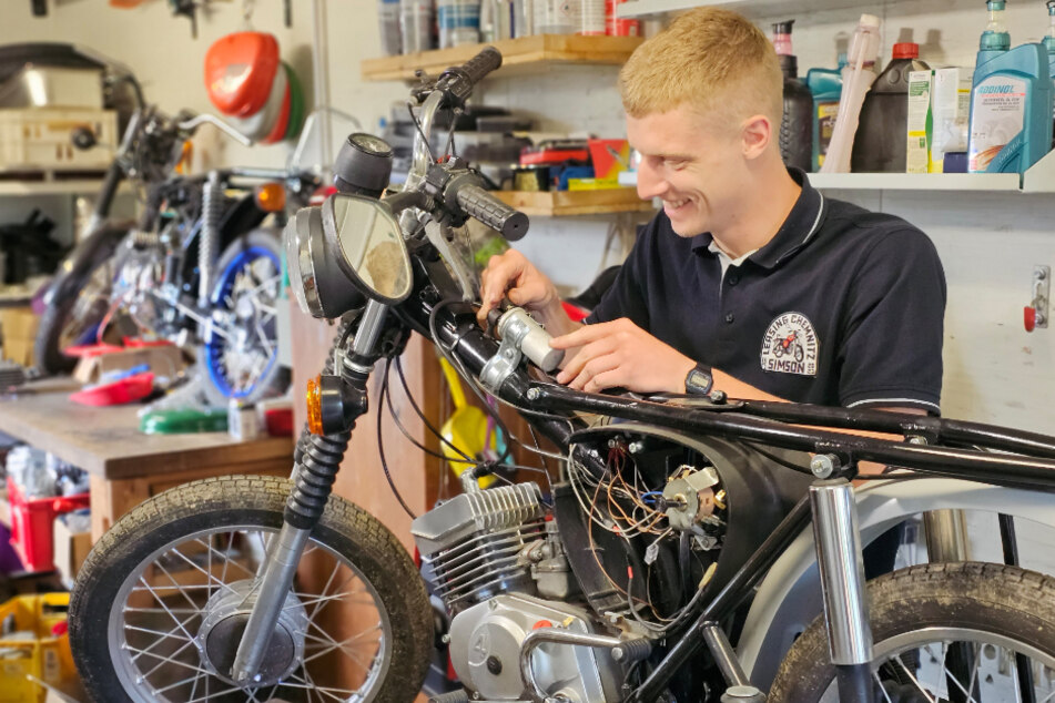 Alle Mopeds werden von Jakob Wild und seinen Mitarbeitern instand gesetzt und regelmäßig gewartet.