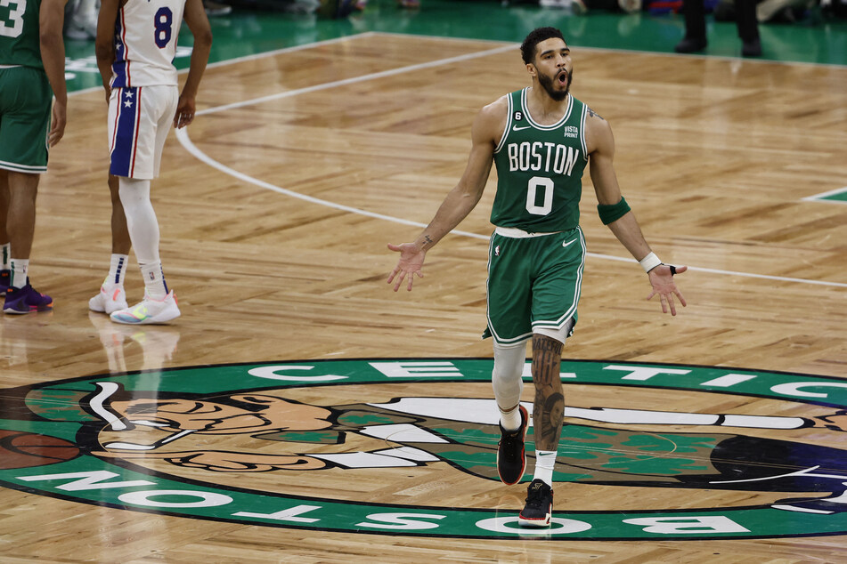 Jayson Tatum breaks Steph Curry's record as Celtics destroy Sixers in Game 7!